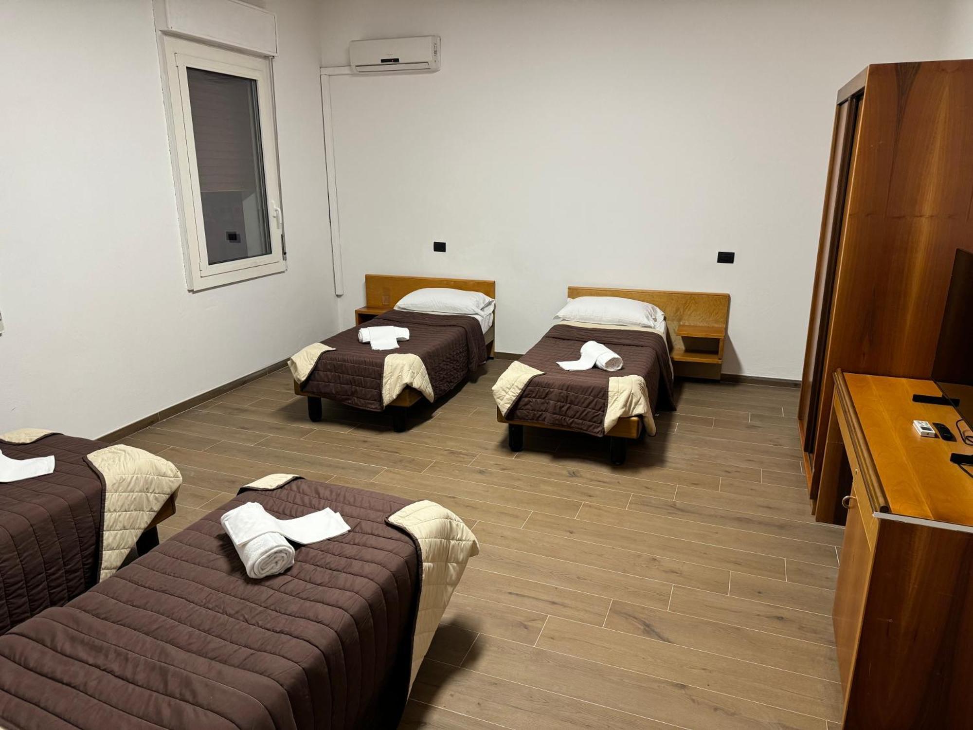 Hotel La Torre 포르미지네 외부 사진